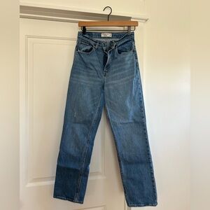Abercrombie & Fitch 90s Straight Ultra High Rise, size 26